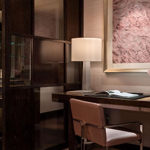 Junior King Suite