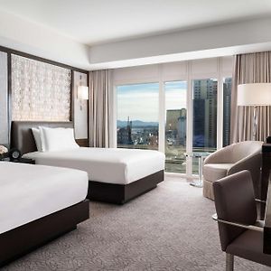 Double Room Two Double Beds City View